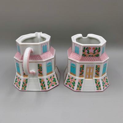 LOT 29 L: The Lenox Village 1991 Creamery, Confectionary, & Spoon