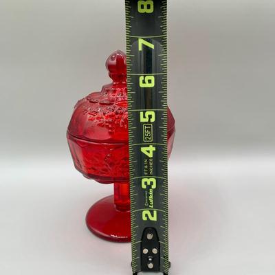 LOT 30 L: Red Glass Collection