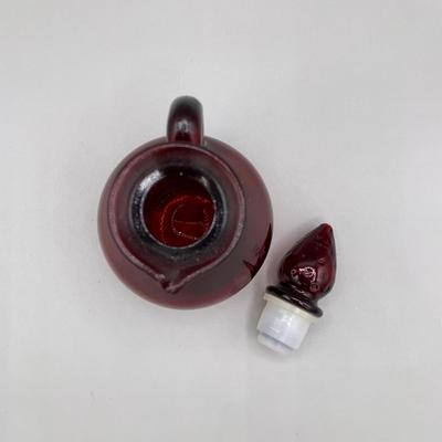 LOT 30 L: Red Glass Collection