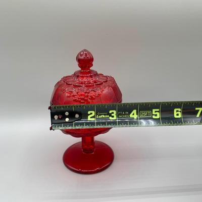 LOT 30 L: Red Glass Collection