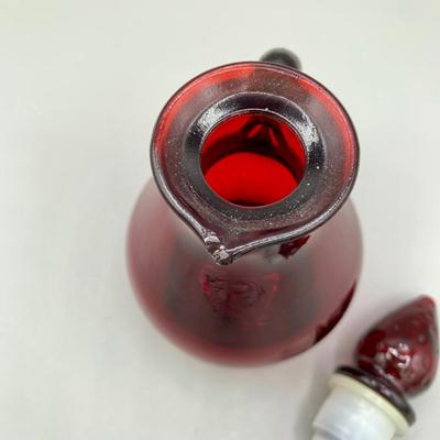 LOT 30 L: Red Glass Collection