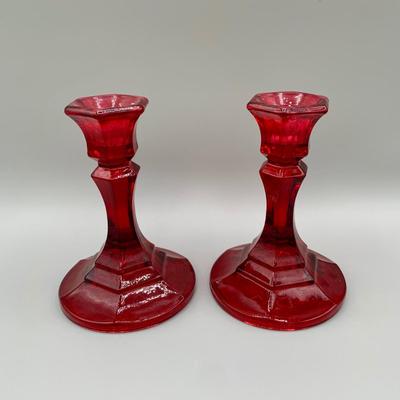 LOT 30 L: Red Glass Collection