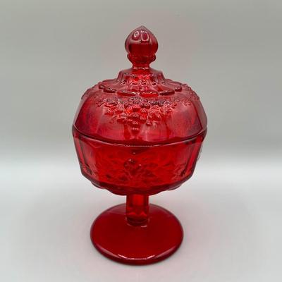 LOT 30 L: Red Glass Collection