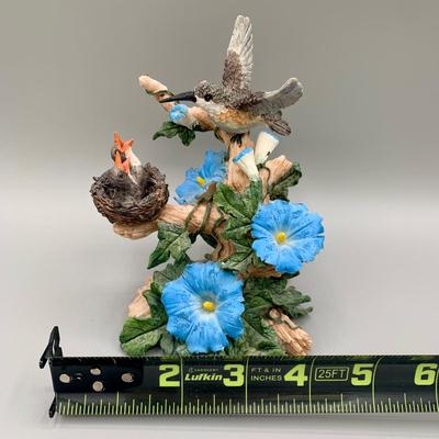LOT 32 N: 1998 Lefton Hummingbird Figurine & Vintage Bisque Porcelain Hummingbird Figurine