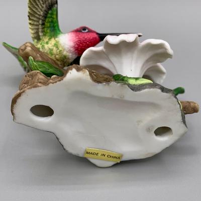 LOT 32 N: 1998 Lefton Hummingbird Figurine & Vintage Bisque Porcelain Hummingbird Figurine