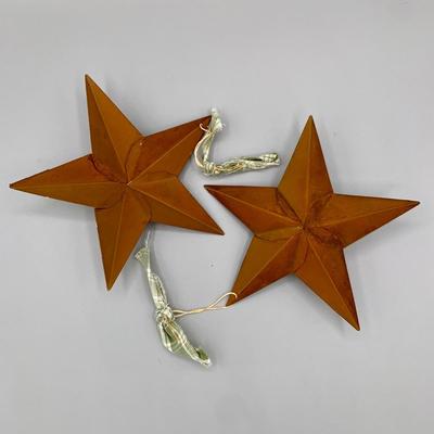 LOT 35 L: Brass Apple Bell, Schlabaugh & Sons Art Deco Miniature Desk Clock, Brass Pineapple Candle Pin, & Metal Star Decor