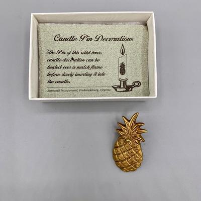 LOT 35 L: Brass Apple Bell, Schlabaugh & Sons Art Deco Miniature Desk Clock, Brass Pineapple Candle Pin, & Metal Star Decor