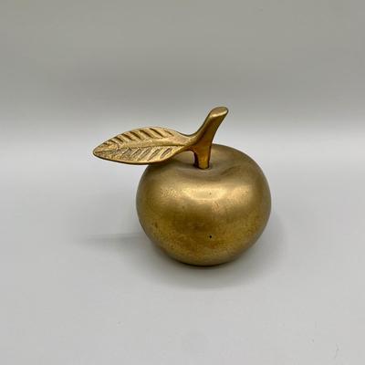 LOT 35 L: Brass Apple Bell, Schlabaugh & Sons Art Deco Miniature Desk Clock, Brass Pineapple Candle Pin, & Metal Star Decor