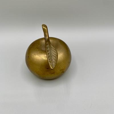 LOT 35 L: Brass Apple Bell, Schlabaugh & Sons Art Deco Miniature Desk Clock, Brass Pineapple Candle Pin, & Metal Star Decor