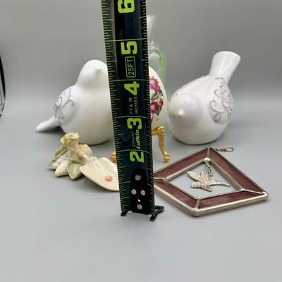 LOT 36 N: Handpainted Hummingbird Glass Vase, Kathy Seek Hummingbird Egg w/ Stand, Lenox Garden Frog, & More