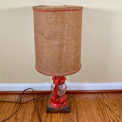 LOT 38 L: Vintage Ranch Craft Dietz Railroad Lantern Desk Lamp w/ Original Shade