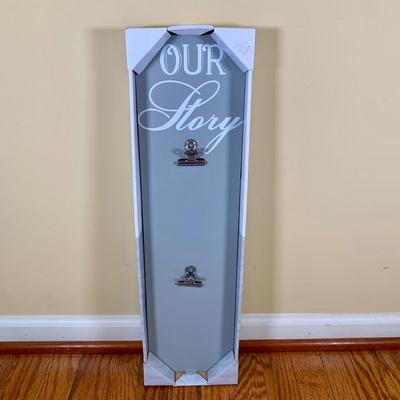 LOT 39 D: Country Style Home Wall Decor & NIP Picture Holder & Frames