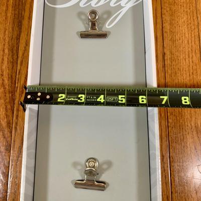 LOT 39 D: Country Style Home Wall Decor & NIP Picture Holder & Frames