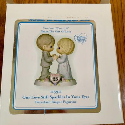 LOT 40 D: Precious Moments Collection