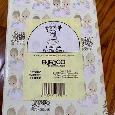 LOT 40 D: Precious Moments Collection