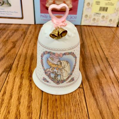 LOT 40 D: Precious Moments Collection