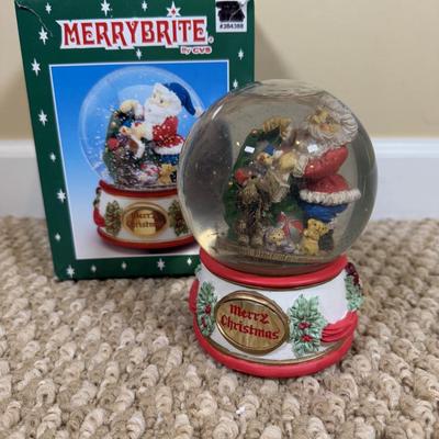 LOT 43B: Musical Christmas Collection - Thomas Kinkade Clock, Musical Water Globes & More