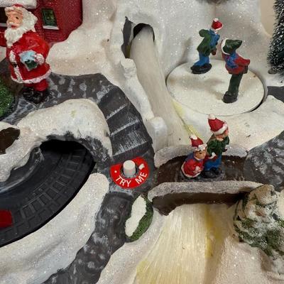 LOT 43B: Musical Christmas Collection - Thomas Kinkade Clock, Musical Water Globes & More