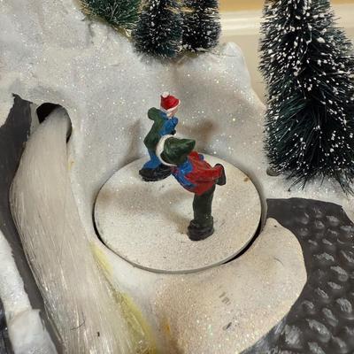 LOT 43B: Musical Christmas Collection - Thomas Kinkade Clock, Musical Water Globes & More