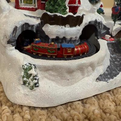 LOT 43B: Musical Christmas Collection - Thomas Kinkade Clock, Musical Water Globes & More