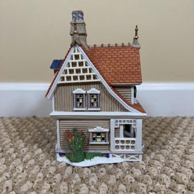 LOT 51B: Dept 56 Heritage Village Collection New England Village Series - Bobwhite Cottage, Captain's Cottage & Fresh Paint