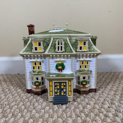 LOT 52B: Dept 56 Original Snow Village - Birch Run Ski Chalet & Maple Ridge Inn