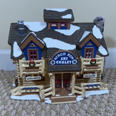 LOT 52B: Dept 56 Original Snow Village - Birch Run Ski Chalet & Maple Ridge Inn