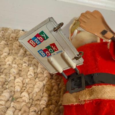 LOT 54B: Vintage 1960s Japan Tin Litho Wind Up Santa w/ Book