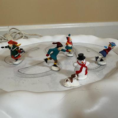 LOT 58B: Dept 56 - Village Animated Skating Pond & Ski Slope