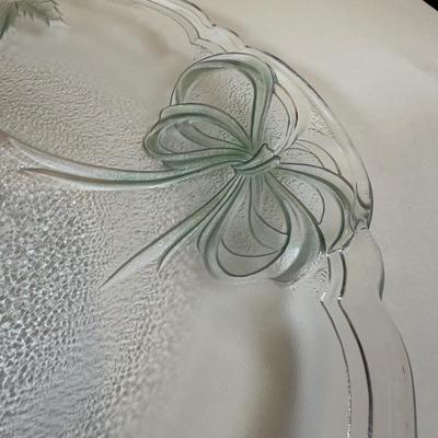 LOT 61B: Christmas Crystal - Holiday Ice Sculptures & Savoir Vivre Platter