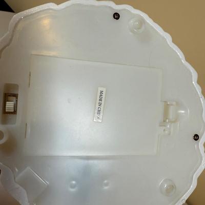 LOT 61B: Christmas Crystal - Holiday Ice Sculptures & Savoir Vivre Platter