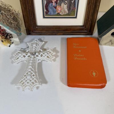 LOT 63B: Holy Family Love Sculpture, Church Birdhouses & More Religious Decor