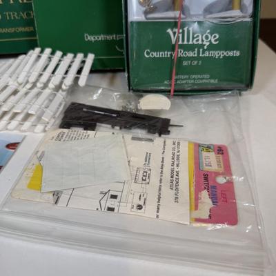 LOT 67B: Dept 56 Heritage Village Collection Village Express & Accessories