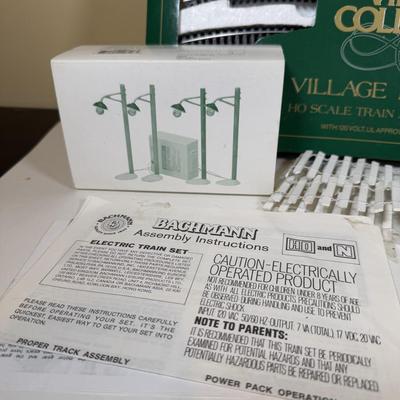 LOT 67B: Dept 56 Heritage Village Collection Village Express & Accessories