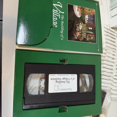 LOT 67B: Dept 56 Heritage Village Collection Village Express & Accessories