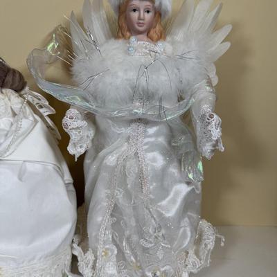 LOT 69B: Angel Holiday Decor Collection