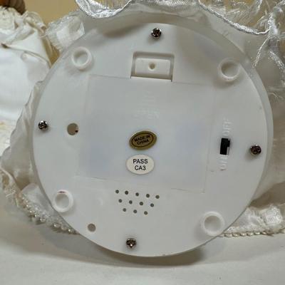 LOT 69B: Angel Holiday Decor Collection