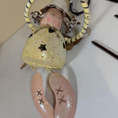 LOT 69B: Angel Holiday Decor Collection