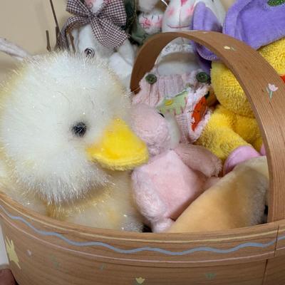 LOT 72B: Spring Home Decor Collection - Avon Egg Candles, Figurines, Sunflower Bowl w/ Bunnies & More