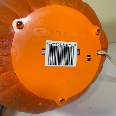 LOT 73B: Autumn Halloween Home Decor Collection - Jim Shore Bountiful Angel w/ Box, 1988 Scioto Mold Grumpy Jack O Lantern & More