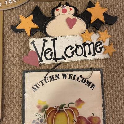 LOT 73B: Autumn Halloween Home Decor Collection - Jim Shore Bountiful Angel w/ Box, 1988 Scioto Mold Grumpy Jack O Lantern & More