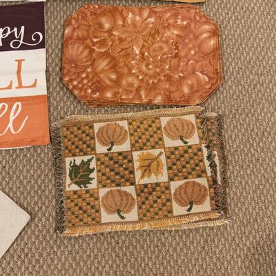 LOT 73B: Autumn Halloween Home Decor Collection - Jim Shore Bountiful Angel w/ Box, 1988 Scioto Mold Grumpy Jack O Lantern & More