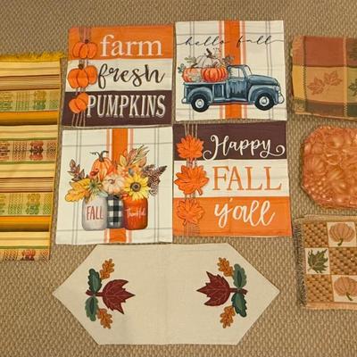 LOT 73B: Autumn Halloween Home Decor Collection - Jim Shore Bountiful Angel w/ Box, 1988 Scioto Mold Grumpy Jack O Lantern & More