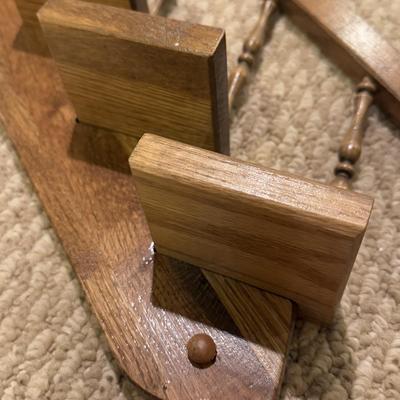 LOT 75B: Decorative Wall Shelves