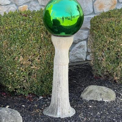 LOT 121Y: Green Mirrored Gazing Ball w/ Concrete Stand