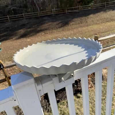LOT 123Y: 18” Deck Mounted Bird Bath