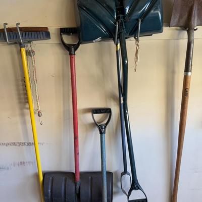 LOT 124G: Gardening Tools, Shovels & More