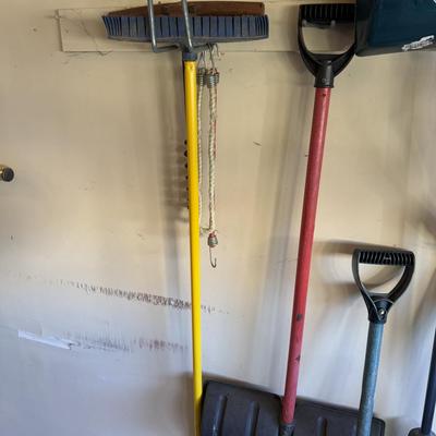 LOT 124G: Gardening Tools, Shovels & More