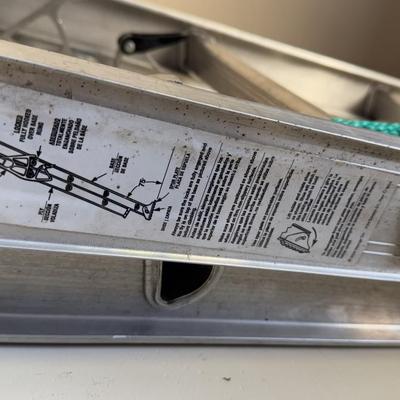 LOT 125G: 2 Werner Ladders - 6’ & Extension Ladder