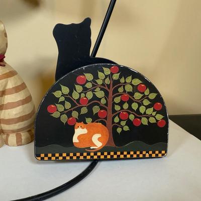 LOT 164B: Cat Themed Home Decor Collection